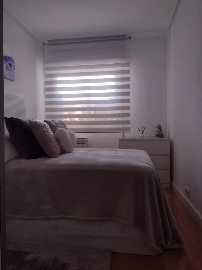 Habitacion Con Encanto En Piso Familiar A 5 Minutos Del Centro Vitoria-Gasteiz Campsite